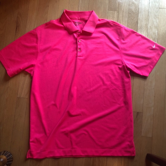 hot pink nike shirt mens